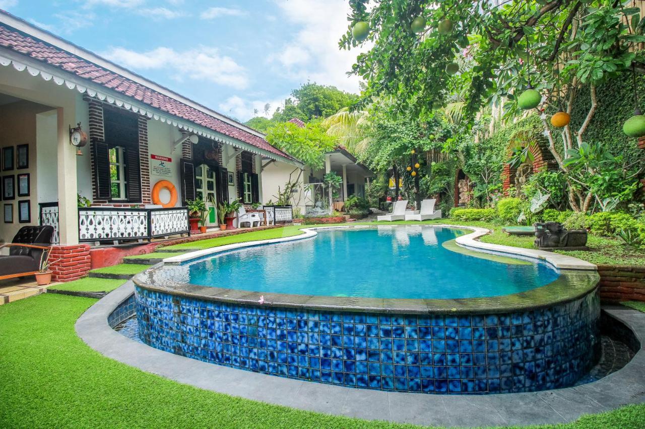 Sendok Hotel Mangsit Exterior photo