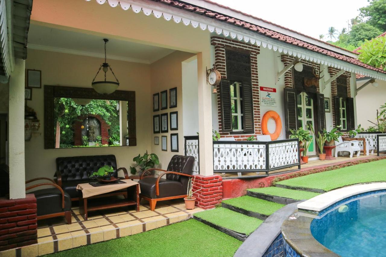 Sendok Hotel Mangsit Exterior photo