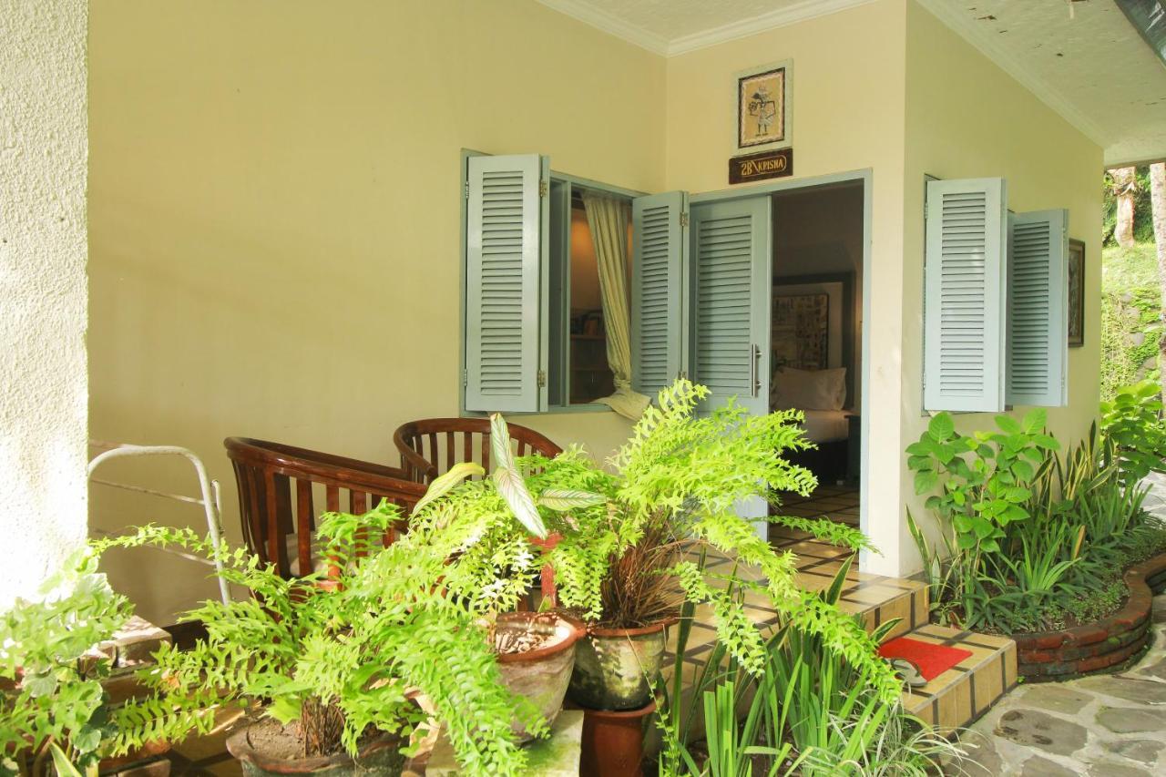 Sendok Hotel Mangsit Exterior photo