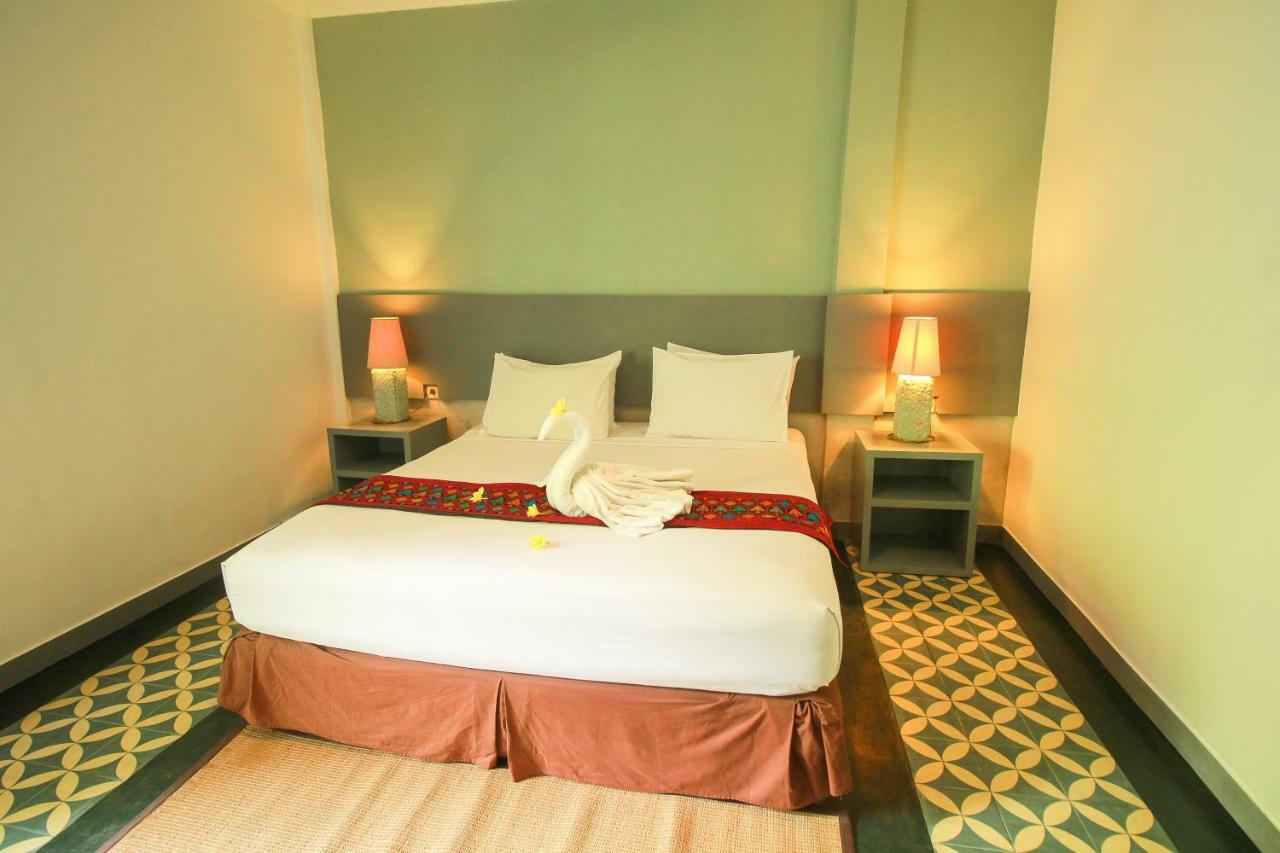 Sendok Hotel Mangsit Exterior photo