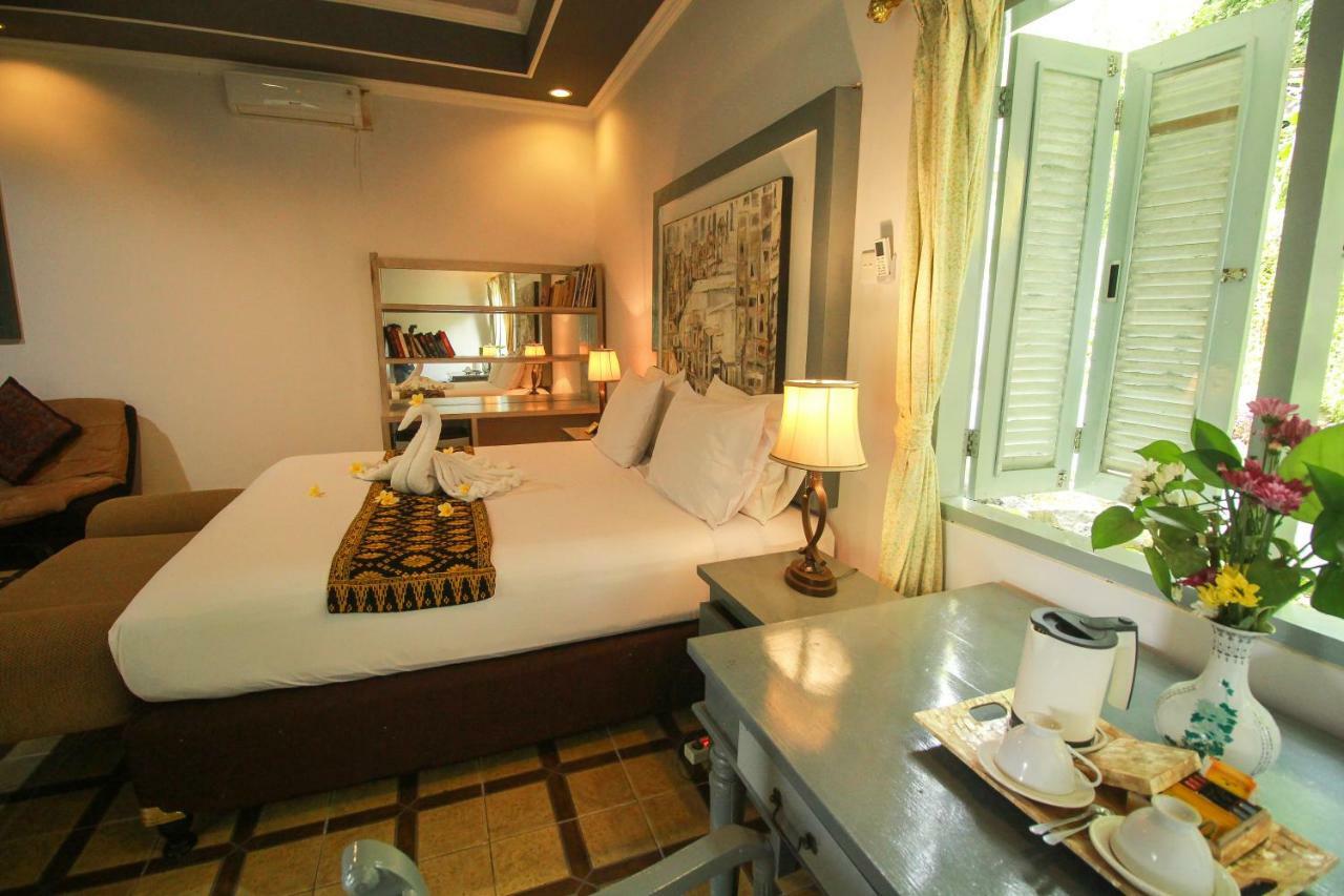 Sendok Hotel Mangsit Exterior photo