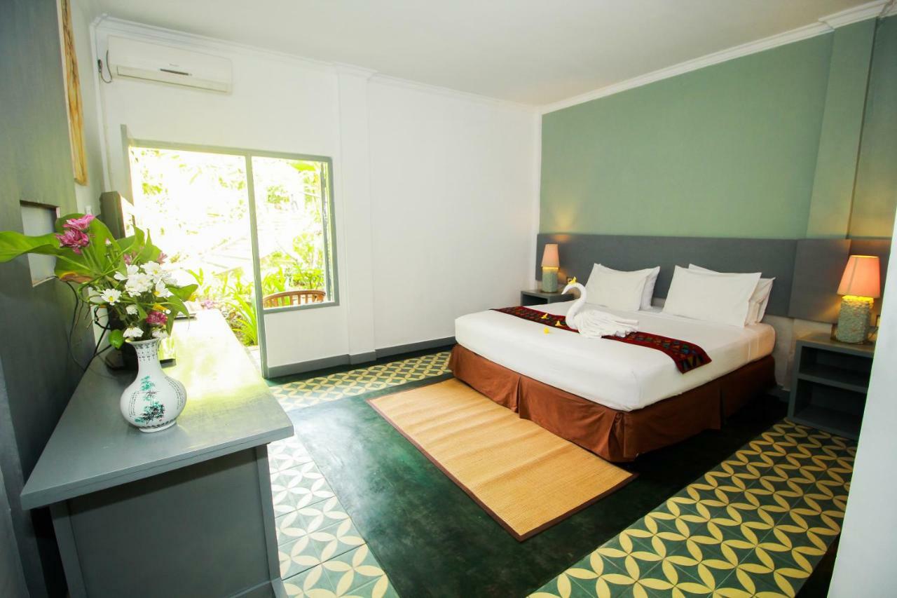 Sendok Hotel Mangsit Exterior photo