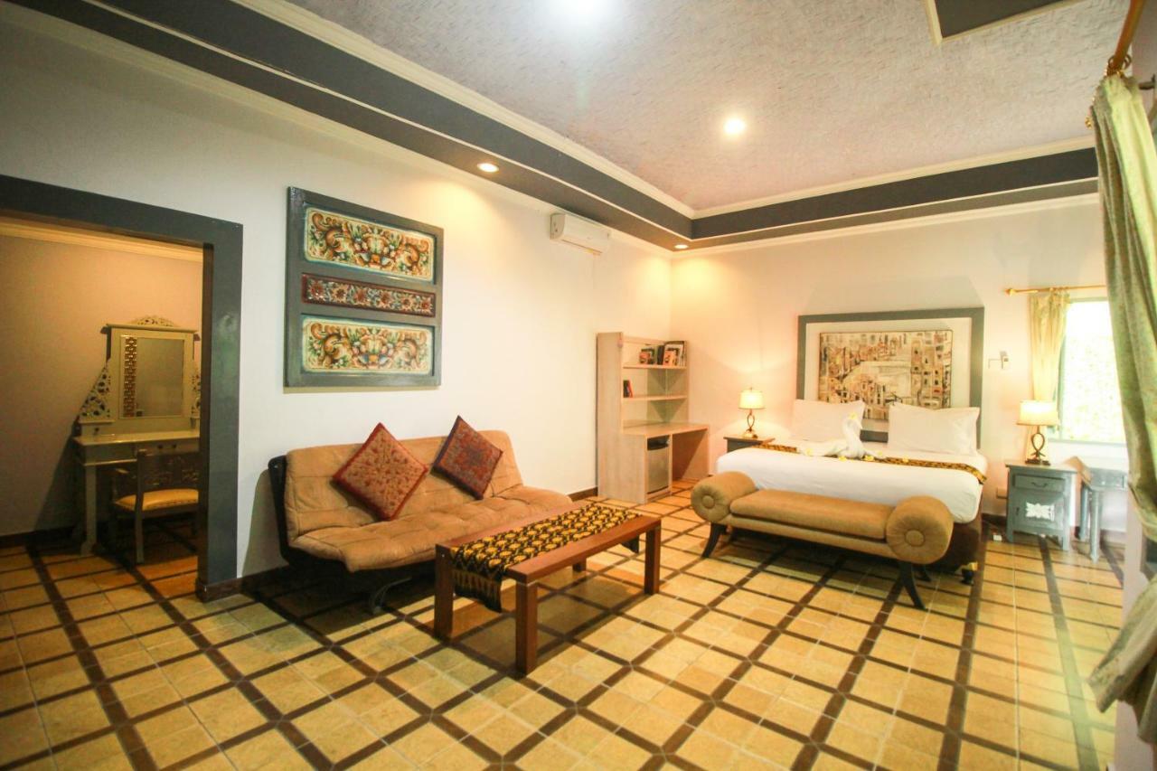 Sendok Hotel Mangsit Exterior photo