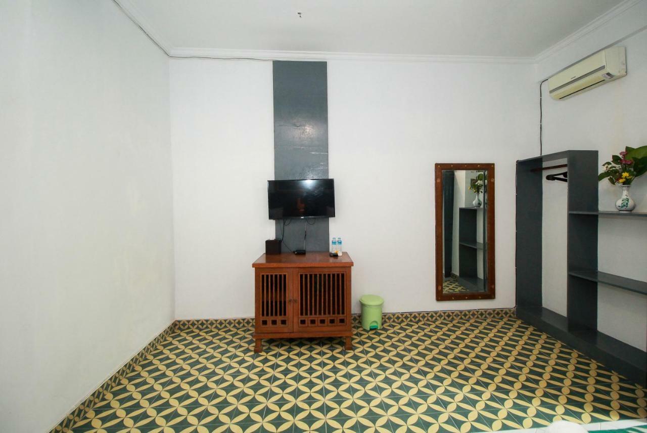 Sendok Hotel Mangsit Exterior photo