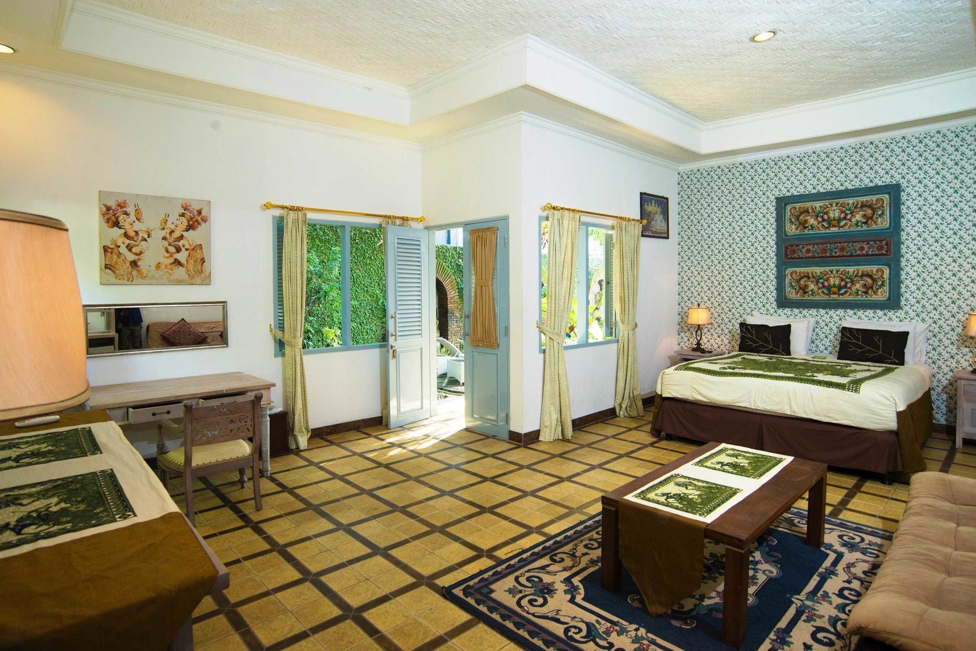 Sendok Hotel Mangsit Exterior photo
