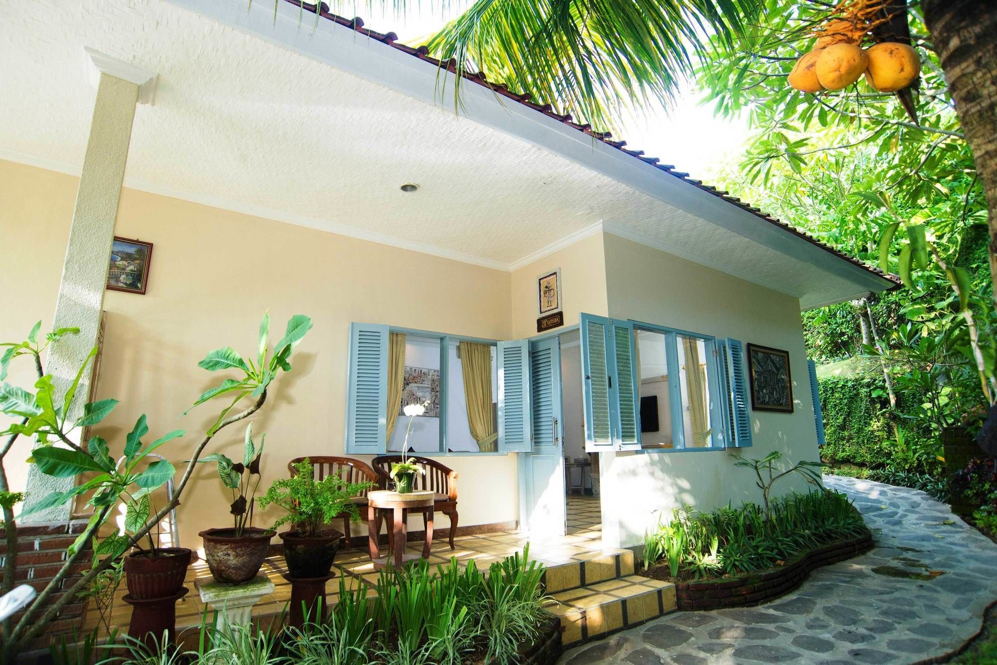 Sendok Hotel Mangsit Exterior photo